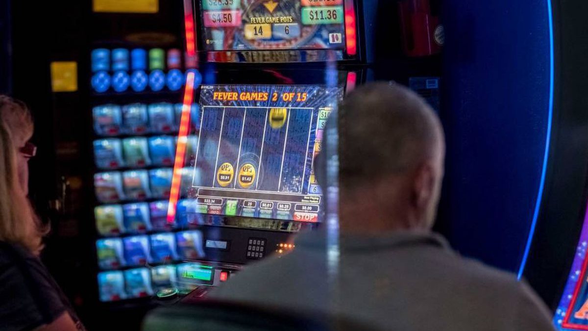 การพนัน