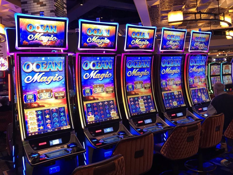 การพนัน